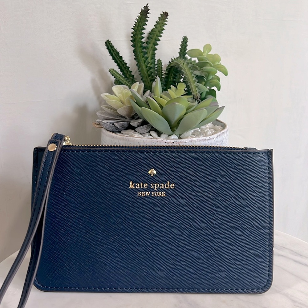 EUC-Kate Spade Wristlet Wallet